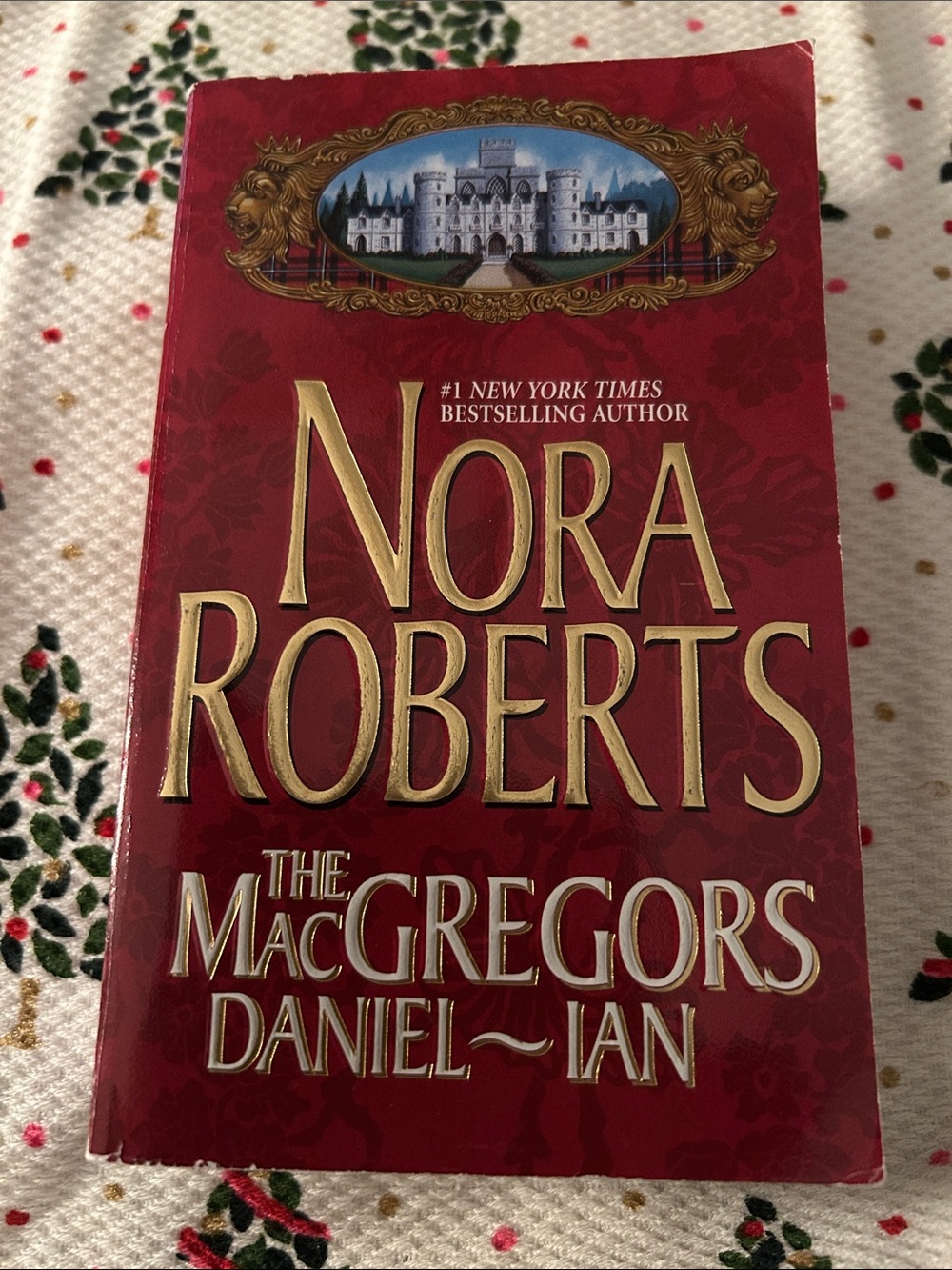 Nora Roberts The MacGregors: Daniel-Ian Book Romance
